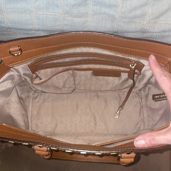 Michael Kors vintage studded Selma satchel like NWOT - Picture 9 of 15